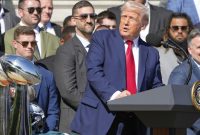 QB Jalen Hurts با Eagles Philadelphia در کاخ سفید شرکت نکرد