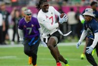 انتقال فوتبال پرچم المپیک ممکن است برای ستاره های NFL یکپارچه نباشد. در اینجا چرا انتقال فوتبال پرچم المپیک ممکن است برای ستاره های NFL یکپارچه نباشد. در اینجا چرا