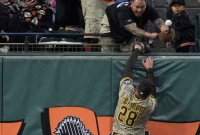 Padres نمی تواند ۵ برتری داشته باشد ، غول ها برای پیروزی ۶-۵ طوفان برگشتند Padres نمی تواند ۵ برتری داشته باشد ، غول ها برای پیروزی ۶-۵ طوفان برگشتند